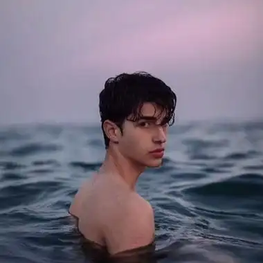 6686体育app铁牌作者Jasper