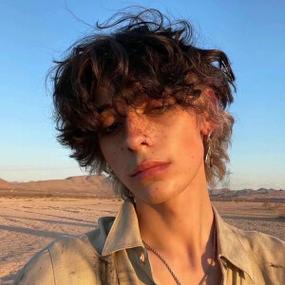 6686体育app铁牌作者Nadia